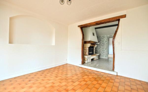 Maison à vendre    3 pièces • 67 m2 Pendé