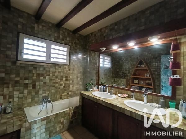 Maison à vendre 7 pièces 185 m² Saint-Pierre