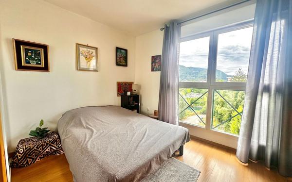 Appartement à vendre    3 pièces • 75,44 m2 Annecy