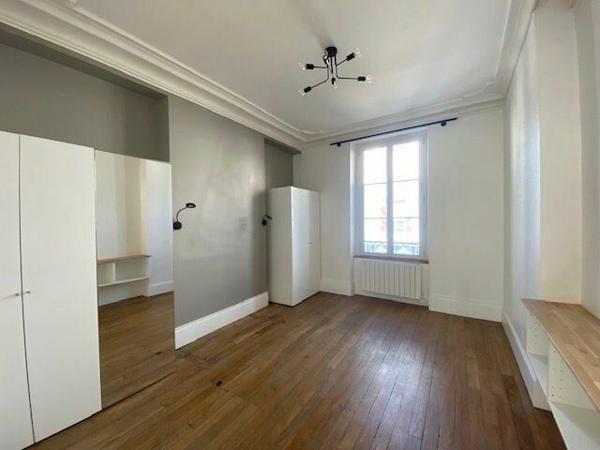 Appartement à louer    2 pièces • 42,56 m2 Orléans