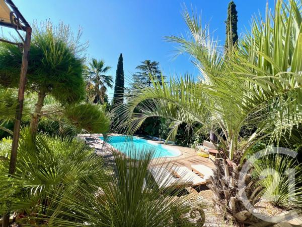 Maison à vendre  7 pièces - 196 m2 LA LONDE LES MAURES - 83