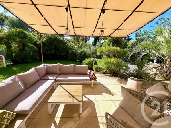 Maison à vendre  7 pièces - 196 m2 LA LONDE LES MAURES - 83