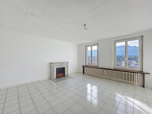 Appartement 4 pièces de 94 m² - Dernier étage avec ascenseur -Vue dégagée montagnes - Roche du Roi, Aix-les-Bains