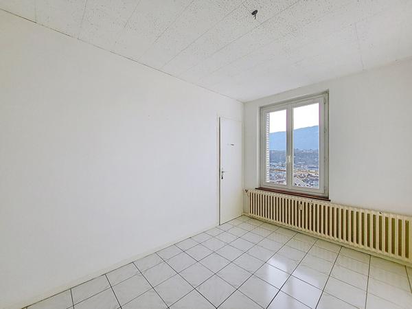 Appartement 4 pièces de 94 m² - Dernier étage avec ascenseur -Vue dégagée montagnes - Roche du Roi, Aix-les-Bains