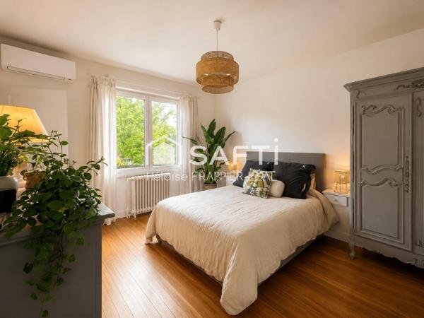 TALENCE CENTRE – Maison rénovée 4 chs, jardin, terrasse, prestations anciennes