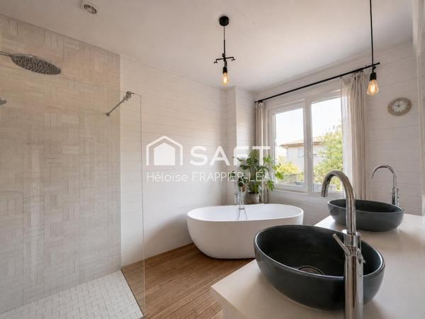 TALENCE CENTRE – Maison rénovée 4 chs, jardin, terrasse, prestations anciennes