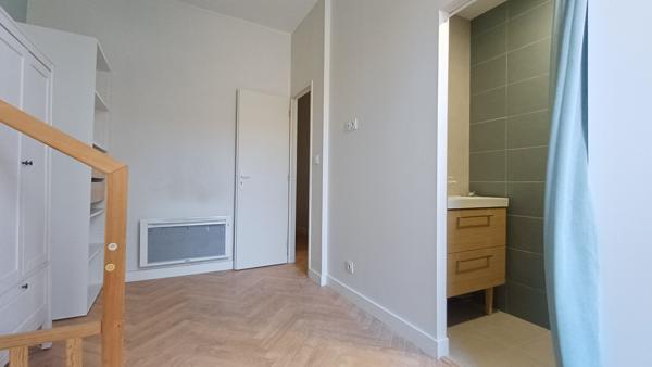 Narbonne (11100) Appartement 106m2- 3 chambres avec terrasse et garage.