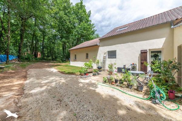 Maison à vendre 244 950 € Pomarède 4 p 160 m² DPE C