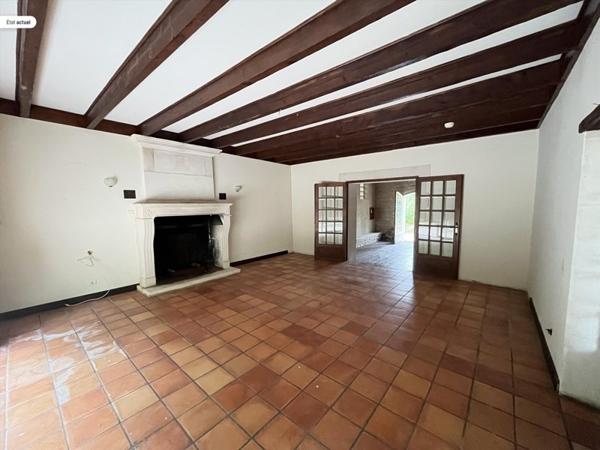 Maison à vendre 230 000 € Salles-d'Angles 5 p 243 m² DPE D