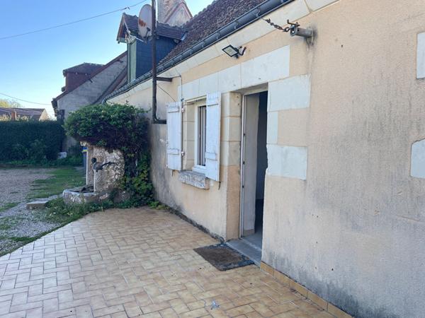 Maison - 2 chambres - jardin et 3 dépendances