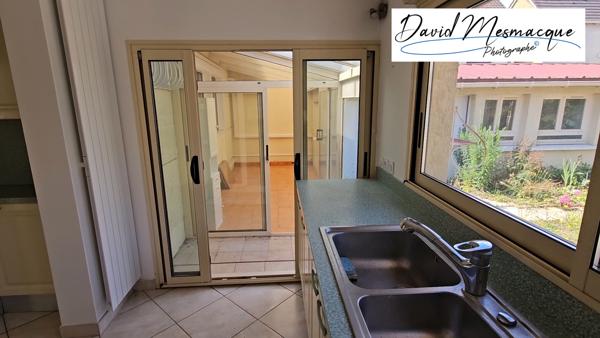 Morsang-sur-Orge (91390) Plain-pied 3 pièces avec dépendances, garage et jardin intimiste – SOUS OFFRE !