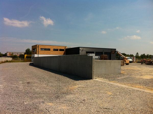 VENTE, ou LOCATION, Batiment d'activité 575 m² sur 4200 m2 avec visibilité - Pontchateau
