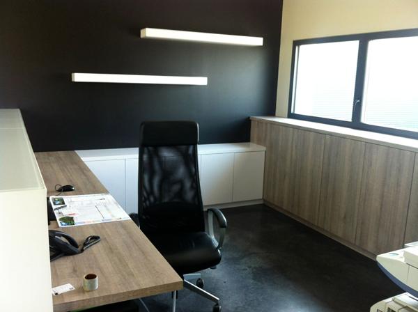 VENTE, ou LOCATION, Batiment d'activité 575 m² sur 4200 m2 avec visibilité - Pontchateau