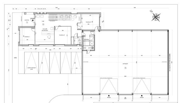VENTE, ou LOCATION, Batiment d'activité 575 m² sur 4200 m2 avec visibilité - Pontchateau