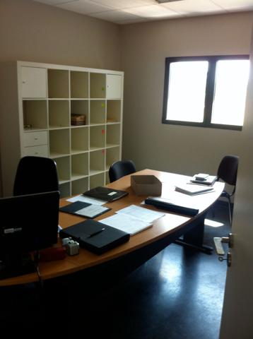 VENTE, ou LOCATION, Batiment d'activité 575 m² sur 4200 m2 avec visibilité - Pontchateau