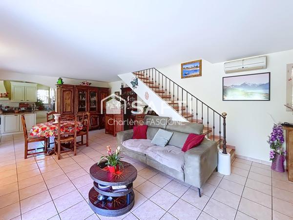 Lorgues - Belle Villa Traditionnelle dans un Quartier Recherché