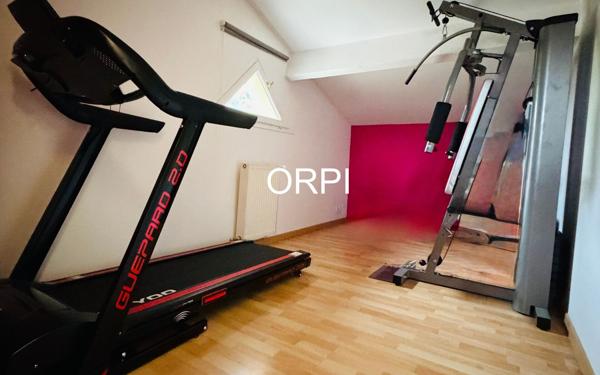 Maison à vendre    8 pièces • 162,89 m2 Vitry-sur-Seine