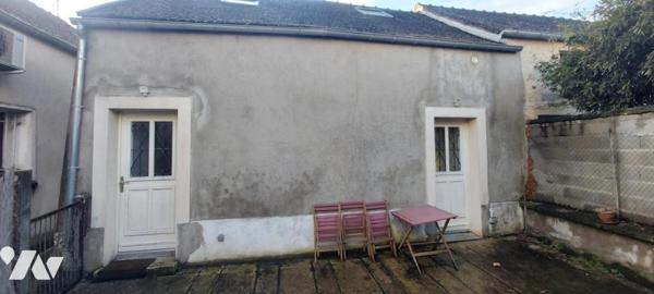 Maison de ville, rénovée sise à SAINT-MAMMES