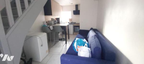 Maison de ville, rénovée sise à SAINT-MAMMES