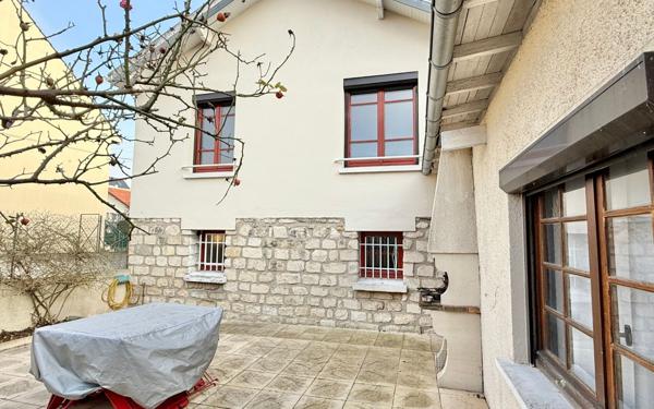 Maison à vendre    5 pièces • 107,45 m2 Morangis