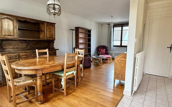 Maison à vendre    5 pièces • 107,45 m2 Morangis