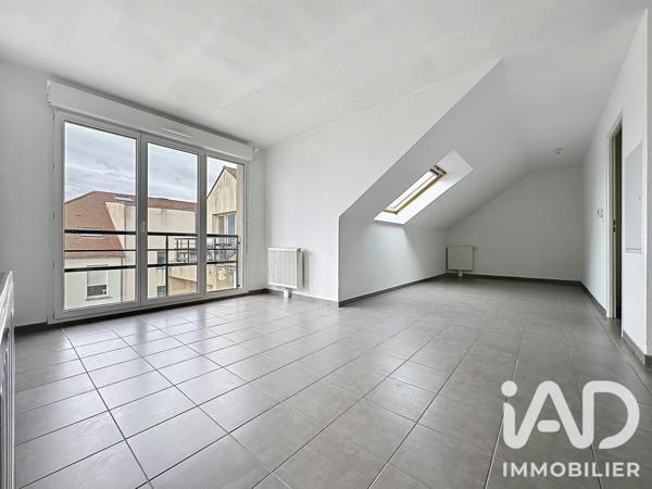 Location studio 36,8 m² Rambouillet