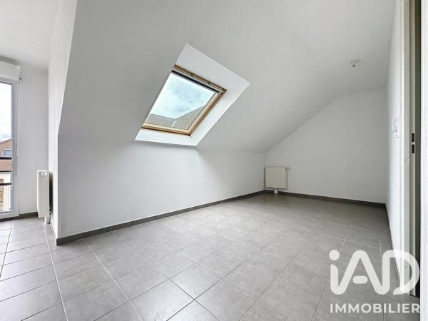 Location studio 36,8 m² Rambouillet
