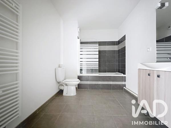 Location studio 36,8 m² Rambouillet