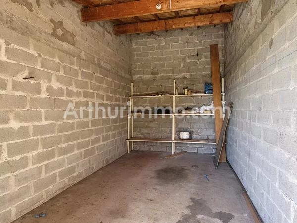 Vente                                                      Garage
                        
                                                            à Boulieu-Lès-Annonay