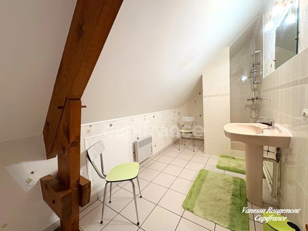 Pavillon familial Quartier Résidentiel calme à GEORGES SUR BAULCHE (89)