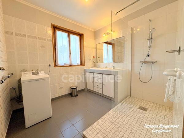 Pavillon familial Quartier Résidentiel calme à GEORGES SUR BAULCHE (89)