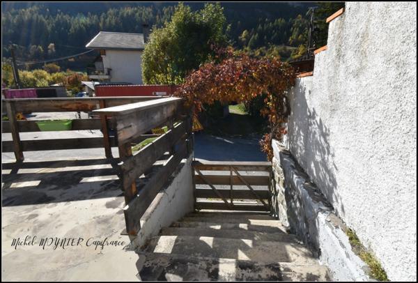 Champcella, appartement T2 avec terrasses et studio indépendant