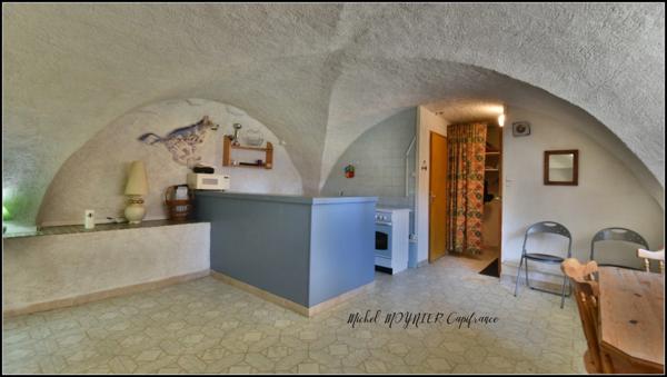 Champcella, appartement T2 avec terrasses et studio indépendant