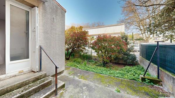 Maison à Carcassonne avec garage et jardin