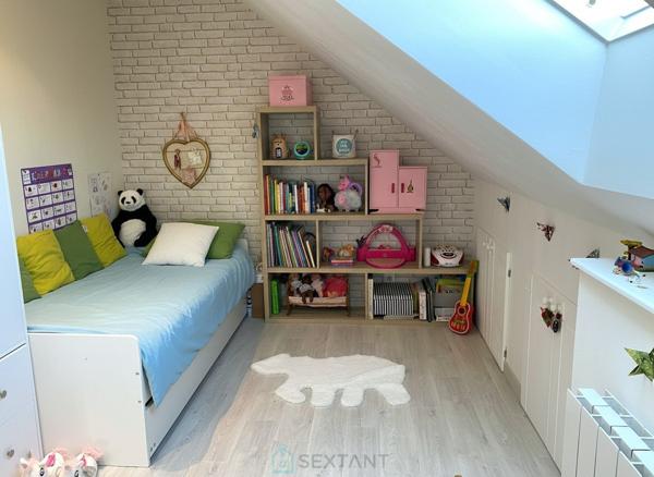 Maison familiale 124 m² – rénovée, jardin clos, proche centre