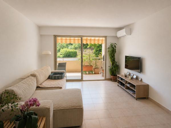DERNIER ÉTAGE – 3 PIÈCES TRAVERSANT – TERRASSES – PISCINE – GARAGE 299 000 €