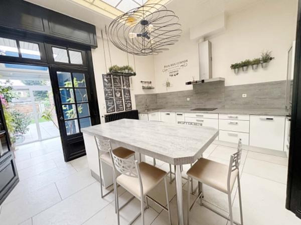 Maison bourgeoise 178 m² - 4 chambres + bureau