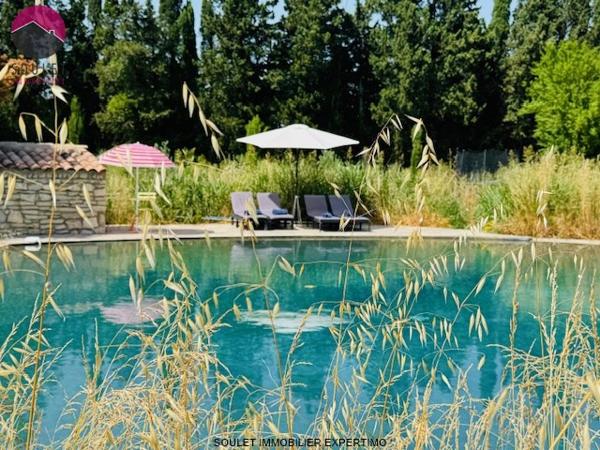 Le Thor (84250) Magnifique Maison de Maître des années 20