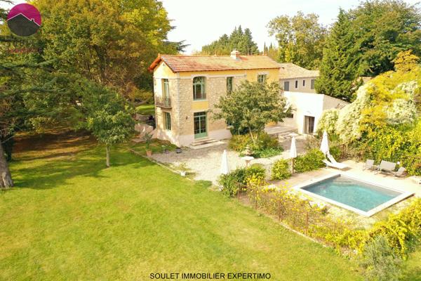 Le Thor (84250) Magnifique Maison de Maître des années 20