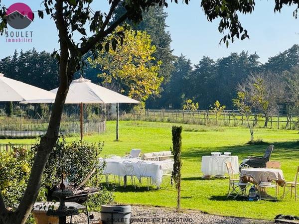 Le Thor (84250) Magnifique Maison de Maître des années 20