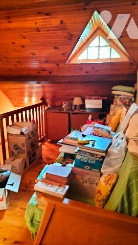 L'étude vous propose cette maison de 4 chambres avec pièce palière située dans un écrin de verdure