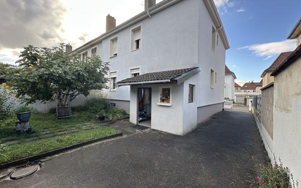 Maison à vendre    8 pièces • 160 m2 Mulhouse