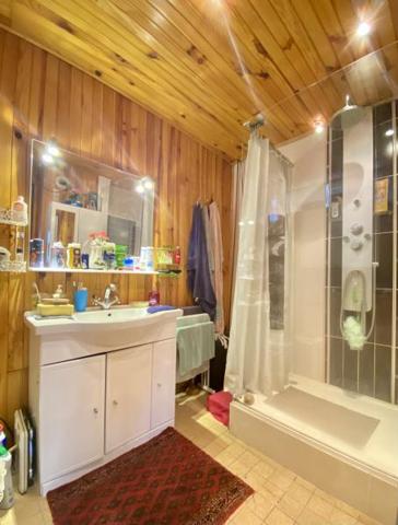 Maison - 8 pièces - 215 m²