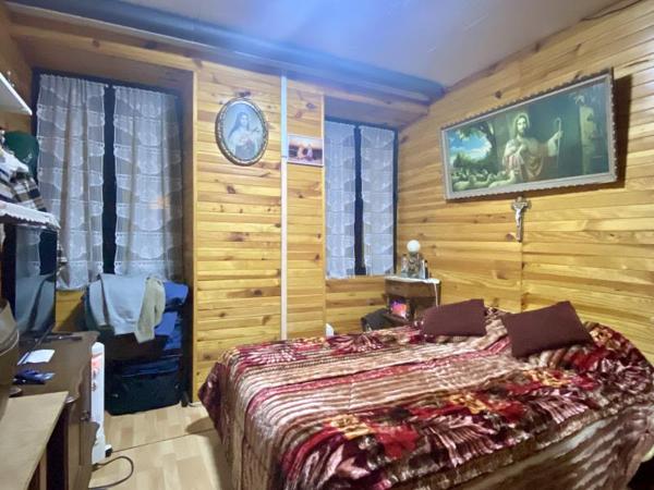 Maison - 8 pièces - 215 m²