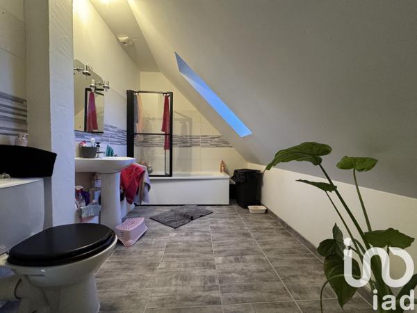 Pavillon 5 pièces de 101 m² à Château-Thierry (02400)