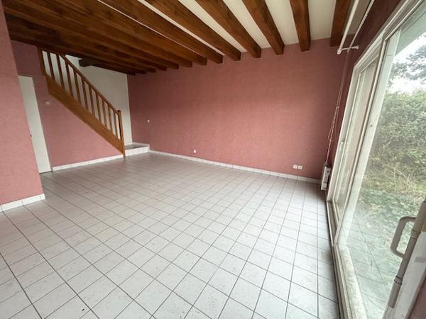 Marcoussis (91460) MARCOUSSIS - Maison F3 avec jardin - 49,1 m² / 62,4 m² - 2 parkings