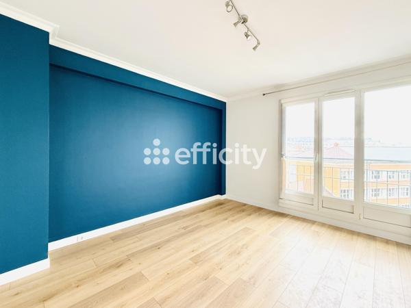 Appartement
         2 pièces
        - 50 m² Exclusivité 330 000 € *