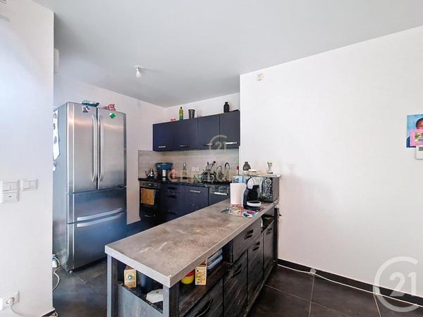 Appartement F3 à vendre  3 pièces - 55,66 m2 NOISY LE GRAND - 93