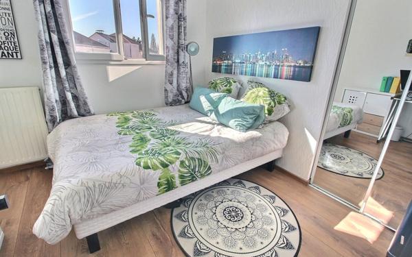 Appartement à vendre    3 pièces • 55,23 m2 Guyancourt