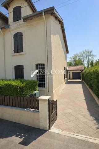 Maison 5 pièce(s) 3 chambre(s) 88 m²